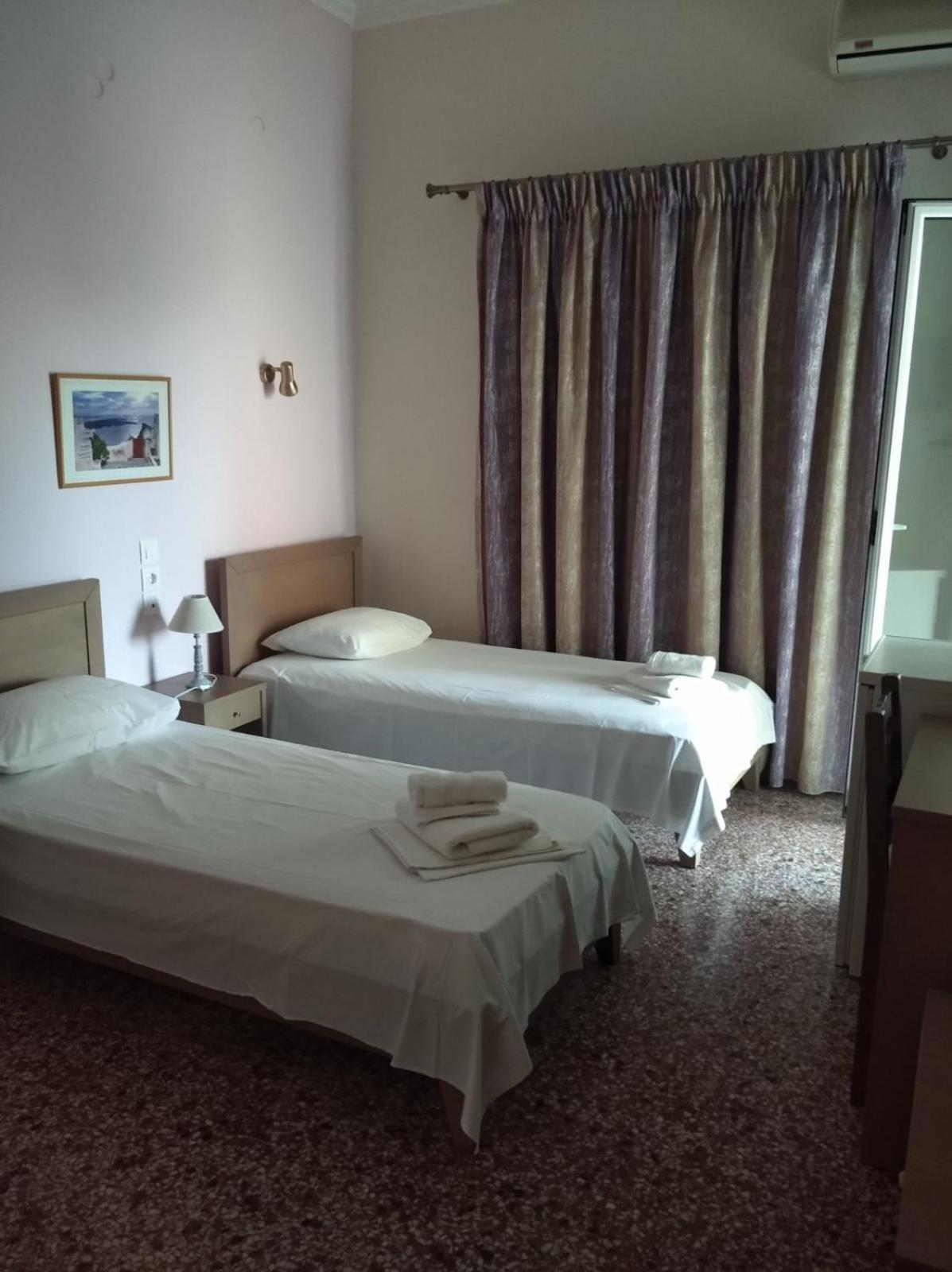 Hotel Ion Kamena Vourla Exterior photo