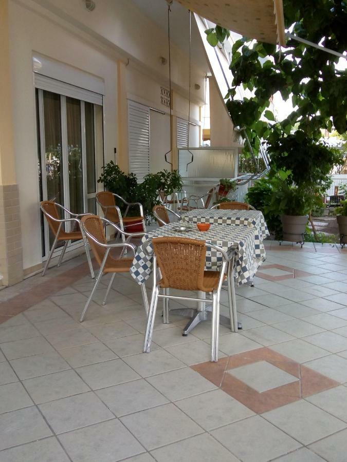 Hotel Ion Kamena Vourla Exterior photo